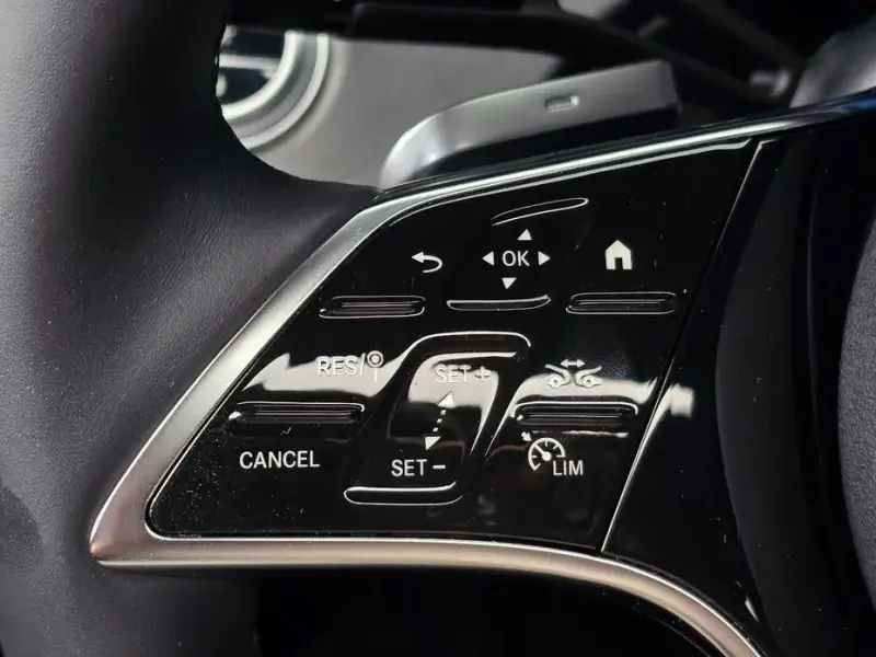 2024 Mercedes-Benz E-Класс с пробегом 12 279 км