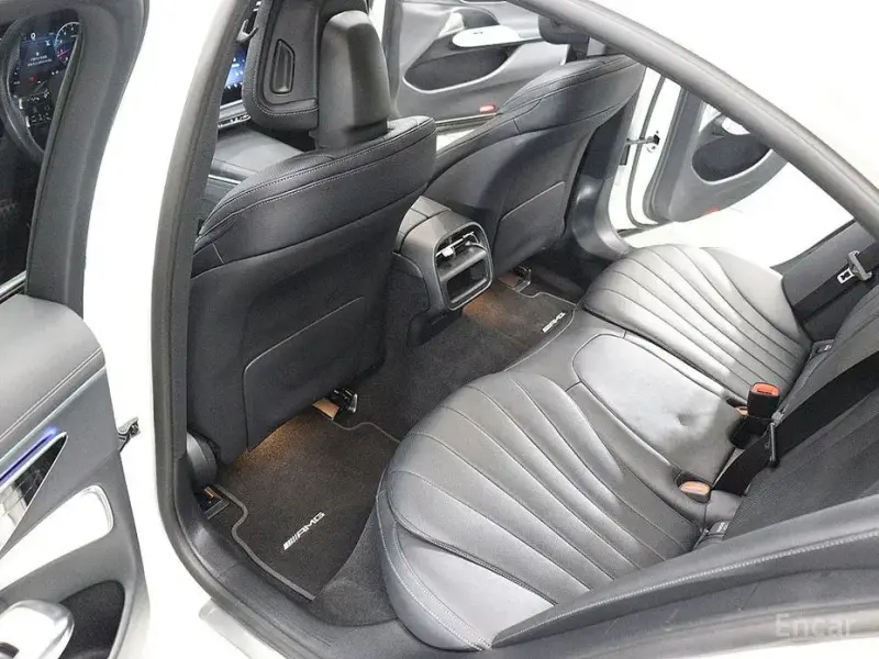 2024 Mercedes-Benz E-Класс с пробегом 21 661 км