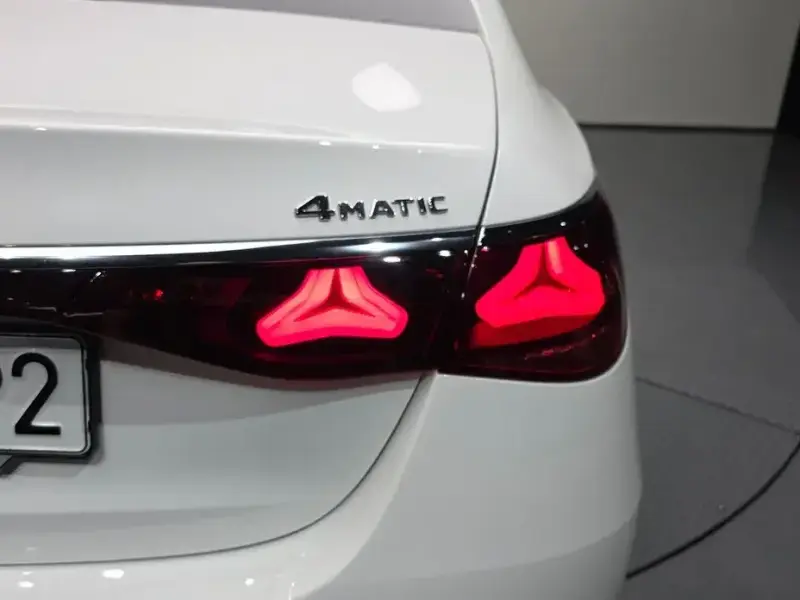 2024 Mercedes-Benz E-Класс с пробегом 43 561 км