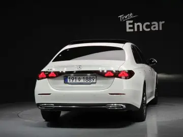 2025 Mercedes-Benz E-Класс с пробегом 18 350 км