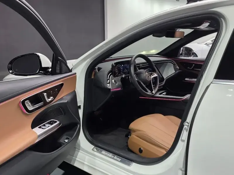 2025 Mercedes-Benz E-Класс с пробегом 18 350 км