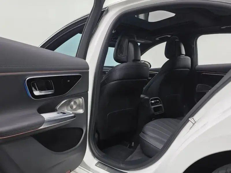 2024 Mercedes-Benz E-Класс с пробегом 22 860 км