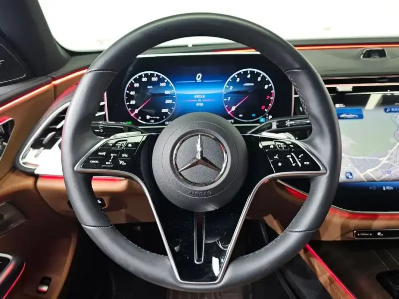 2024 Mercedes-Benz E-Класс с пробегом 4 930 км