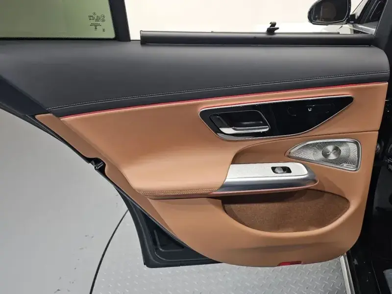 2024 Mercedes-Benz E-Класс с пробегом 4 930 км