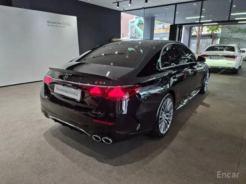 2025 Mercedes-Benz E-Класс с пробегом 3 877 км