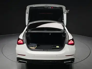2026 Mercedes-Benz E-Класс с пробегом 2 914 км