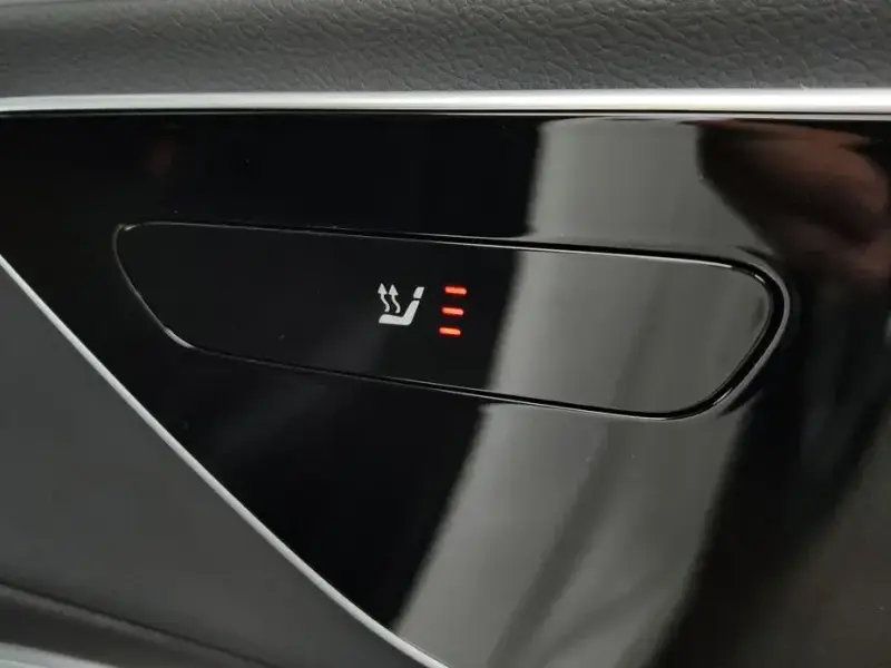 2025 Mercedes-Benz E-Класс с пробегом 8 418 км