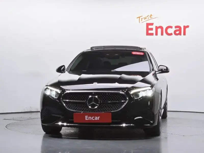 2025 Mercedes-Benz E-Класс с пробегом 11 185 км
