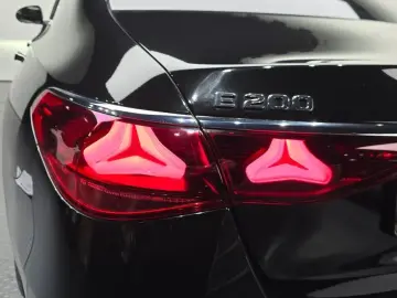 2025 Mercedes-Benz E-Класс с пробегом 11 185 км
