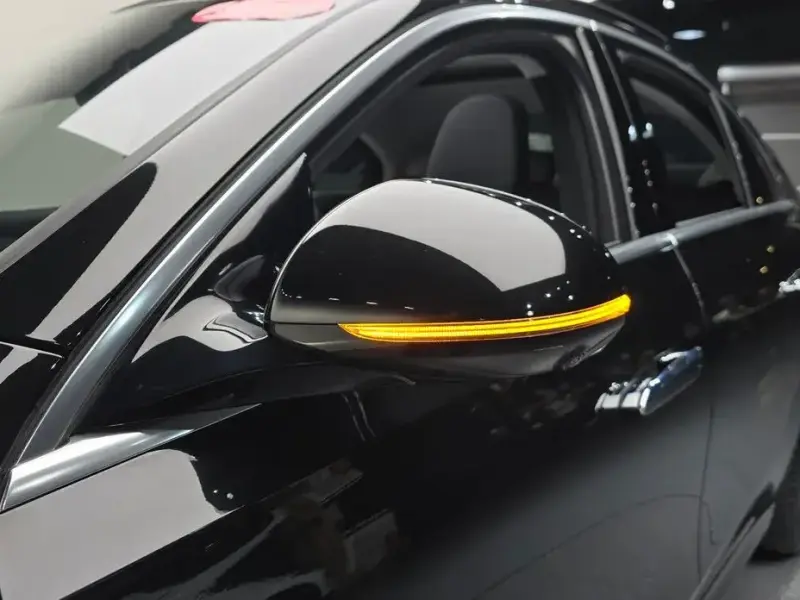 2025 Mercedes-Benz E-Класс с пробегом 11 185 км