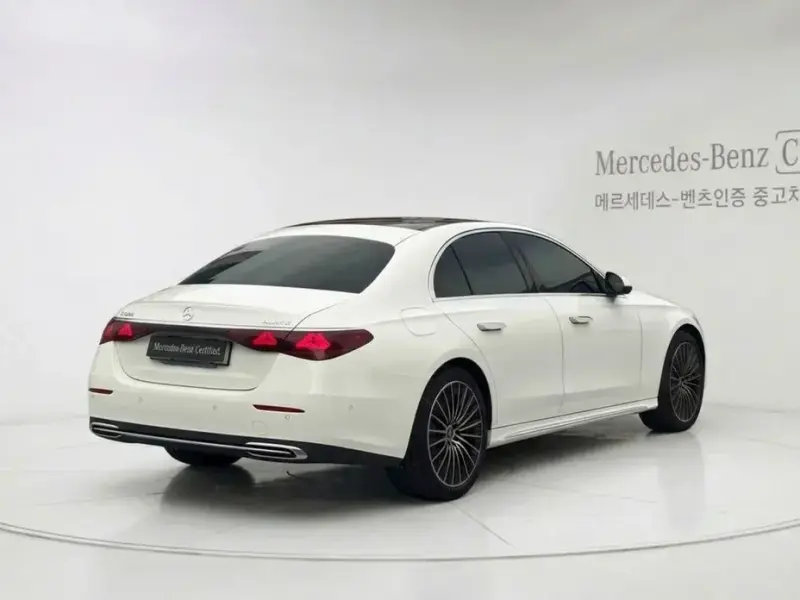 2025 Mercedes-Benz E-Класс с пробегом 8 272 км