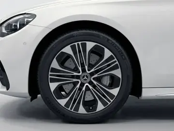 2025 Mercedes-Benz E-Класс с пробегом 5 699 км