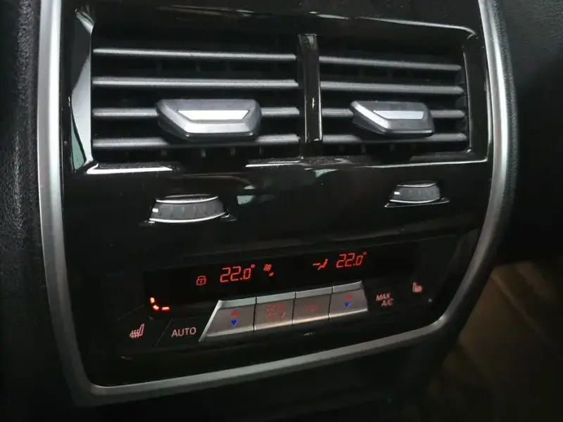 2022 BMW X5 с пробегом 52 024 км