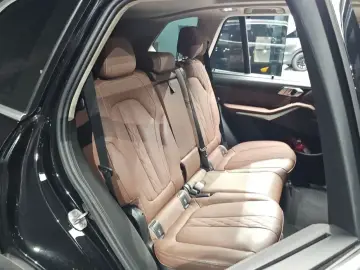 2023 BMW X5 с пробегом 27 525 км