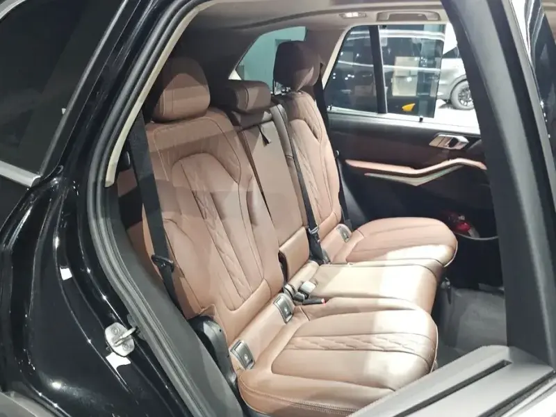 2023 BMW X5 с пробегом 27 525 км
