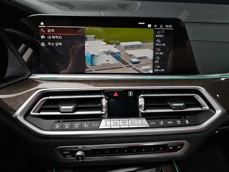 2023 BMW X5 с пробегом 27 525 км