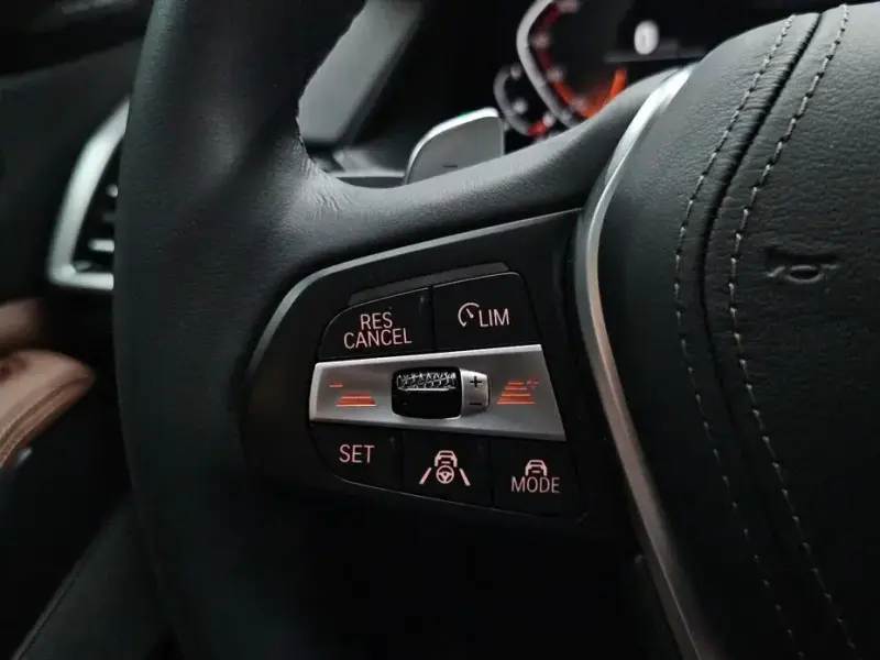 2023 BMW X5 с пробегом 27 525 км