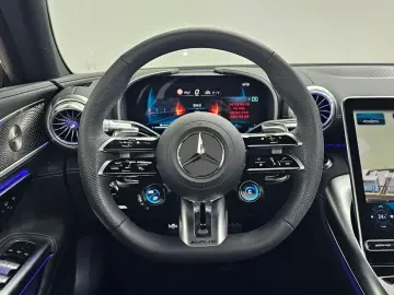 2025 Mercedes-Benz SL-Класс AMG с пробегом 356 км