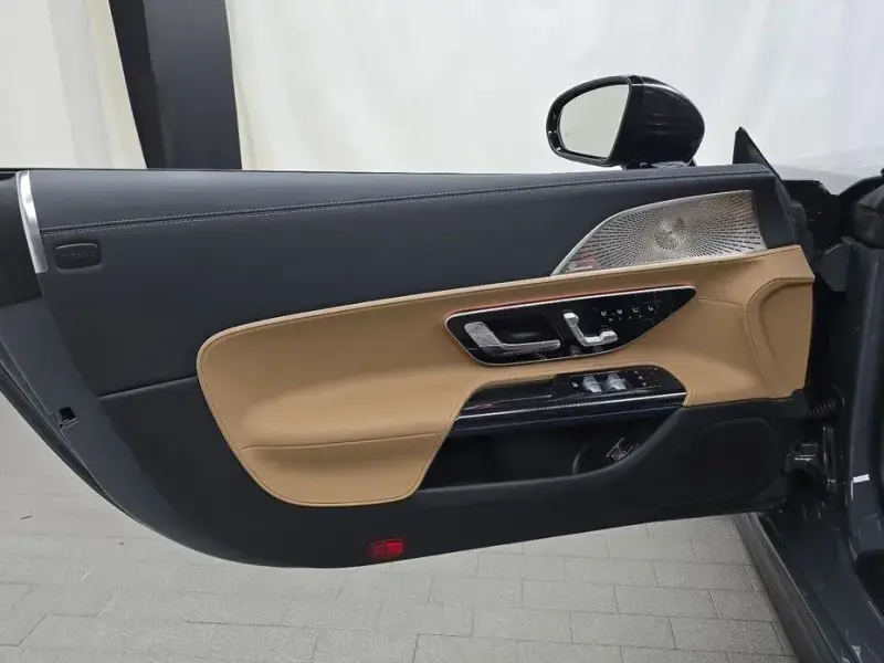 2024 Mercedes-Benz SL-Класс AMG с пробегом 2 767 км