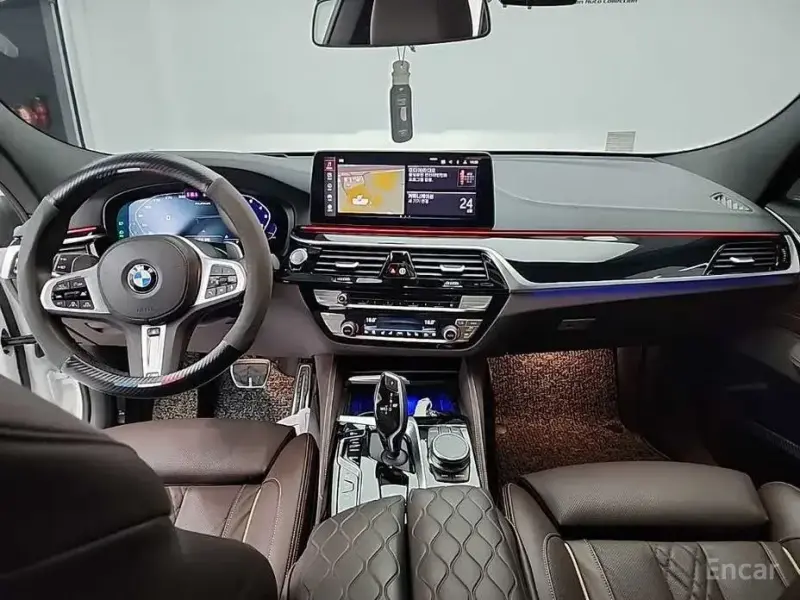 2023 BMW 6 серии с пробегом 27 350 км