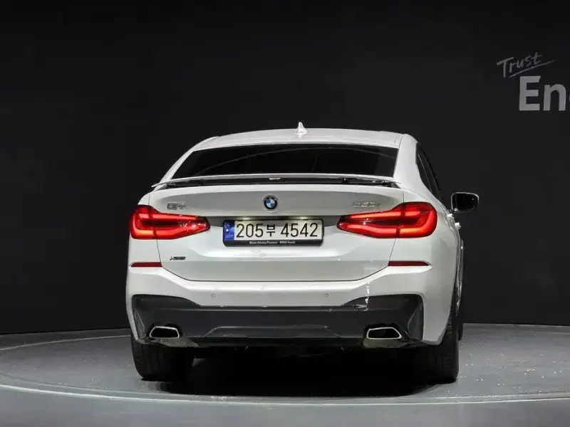 2023 BMW 6 серии с пробегом 33 614 км