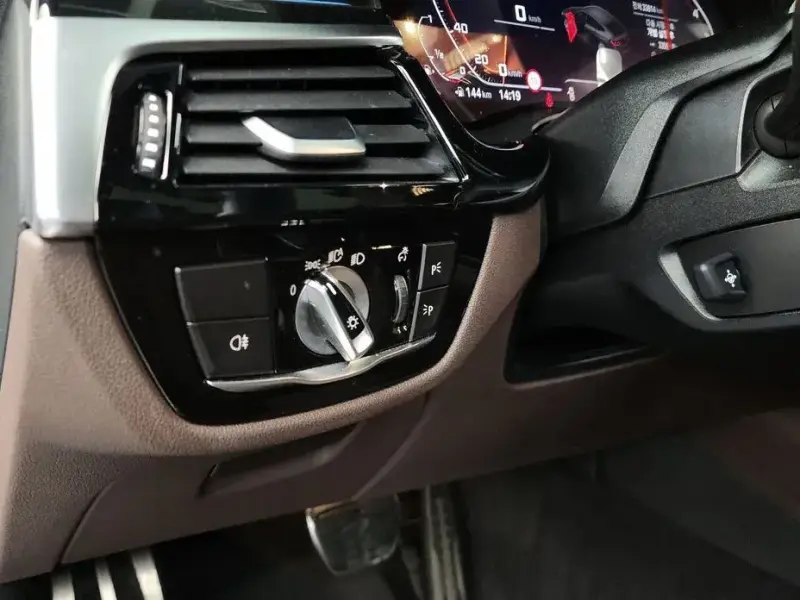 2023 BMW 6 серии с пробегом 33 614 км