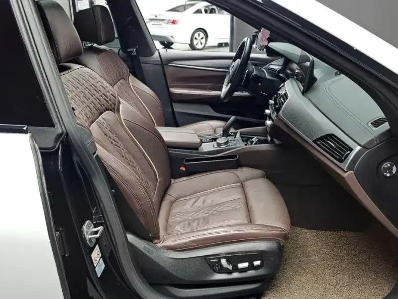 2022 BMW 6 серии с пробегом 67 225 км