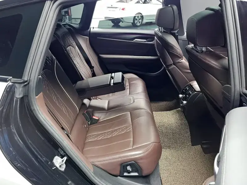 2022 BMW 6 серии с пробегом 67 225 км