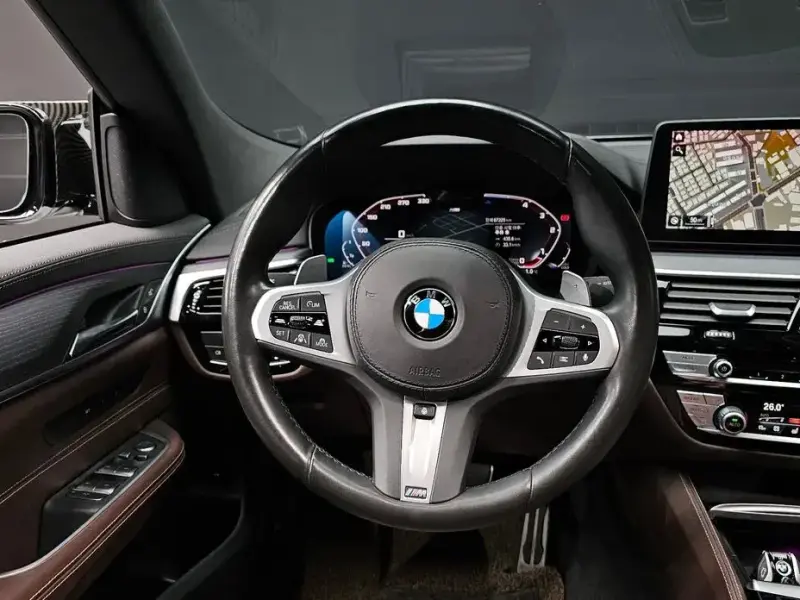 2022 BMW 6 серии с пробегом 67 225 км