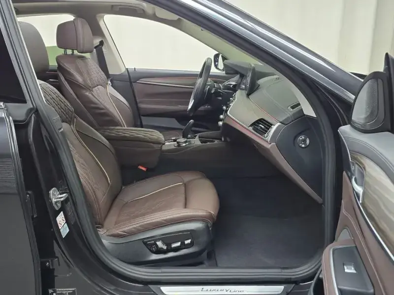 2023 BMW 6 серии с пробегом 39 767 км