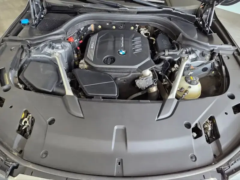 2022 BMW 6 серии с пробегом 136 267 км