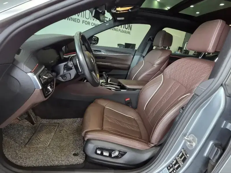2022 BMW 6 серии с пробегом 136 267 км
