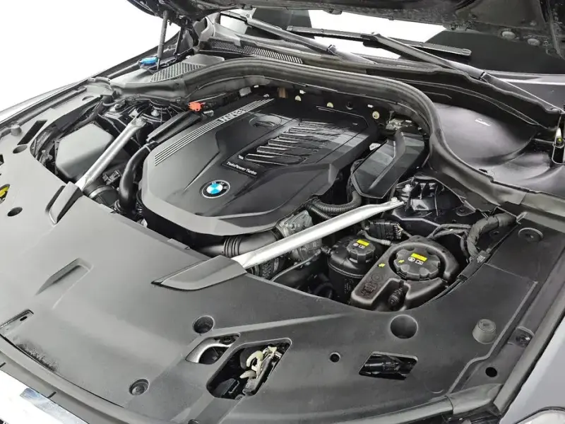 2022 BMW 6 серии с пробегом 33 351 км