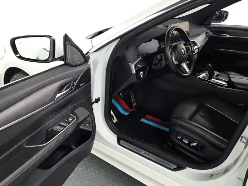 2022 BMW 6 серии с пробегом 56 828 км