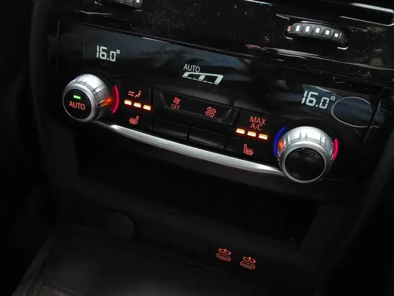 2022 BMW 6 серии с пробегом 83 919 км