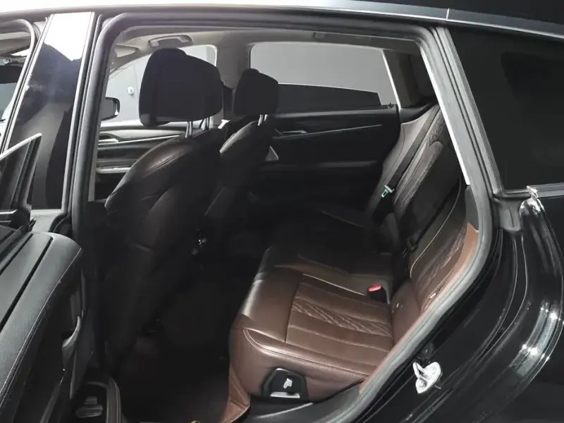 2022 BMW 6 серии с пробегом 83 919 км