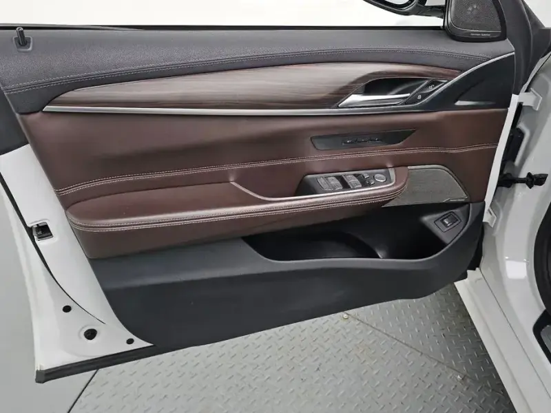 2020 BMW 6 серии с пробегом 73 646 км