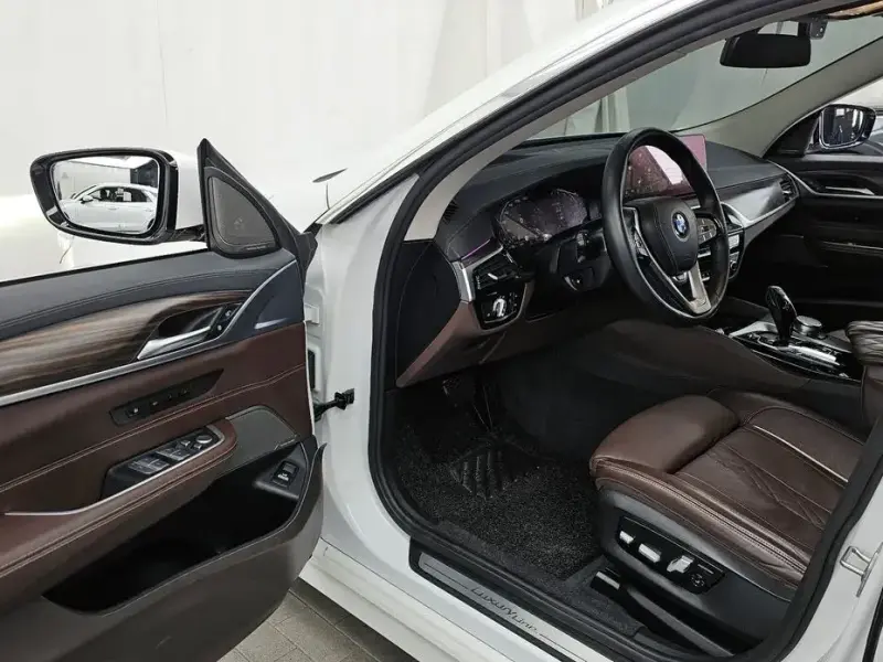 2022 BMW 6 серии с пробегом 61 498 км
