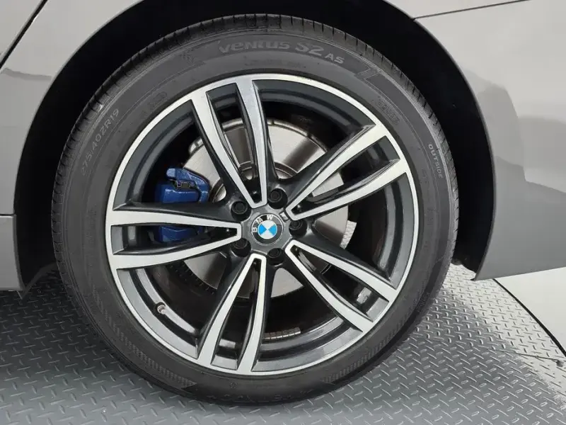 2022 BMW 6 серии с пробегом 125 997 км