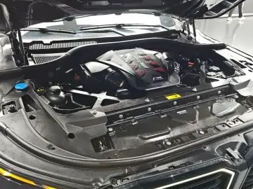 2023 BMW XM с пробегом 40 728 км