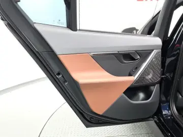 2023 BMW i5 с пробегом 71 399 км
