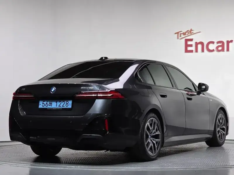 2024 BMW i5 с пробегом 67 428 км