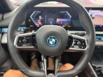 2024 BMW i5 с пробегом 42 056 км