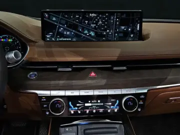 2023 Genesis G80 с пробегом 23 087 км