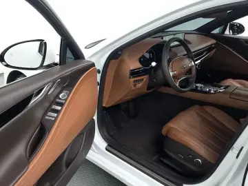 2023 Genesis G80 с пробегом 15 534 км