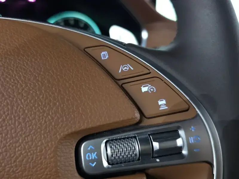 2023 Genesis G80 с пробегом 15 534 км