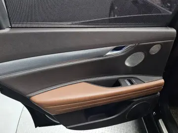 2023 Genesis G80 с пробегом 30 375 км