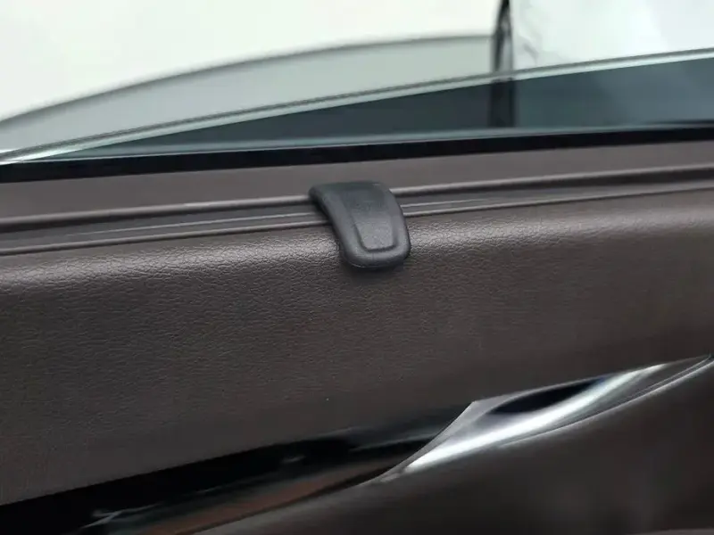 2023 Genesis G80 с пробегом 15 534 км