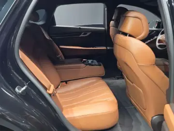 2023 Genesis G80 с пробегом 25 790 км