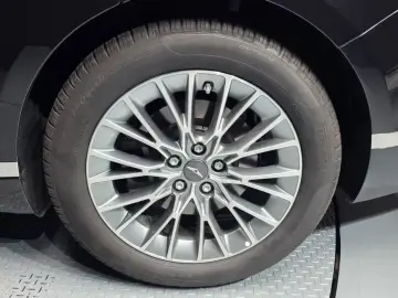 2023 Genesis G80 с пробегом 25 790 км